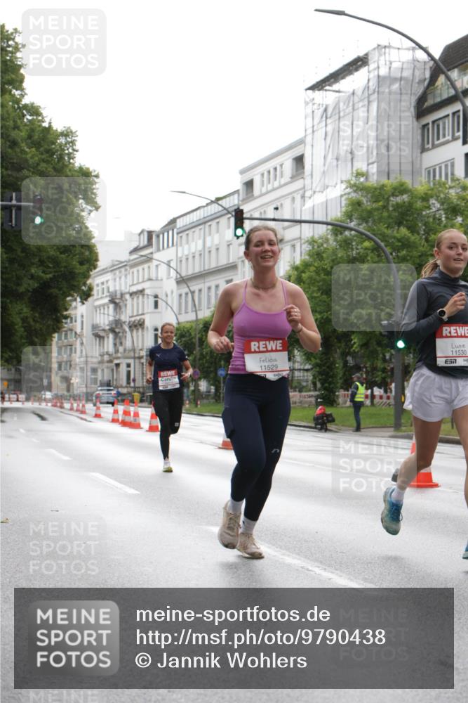 14.06.2026 - REWE Women's Run Jannik Wohlers http://msf.ph/oto/9790438 14.06.2026 09:45:21 Laufen 11529, 11530 meine-sportfotos.de