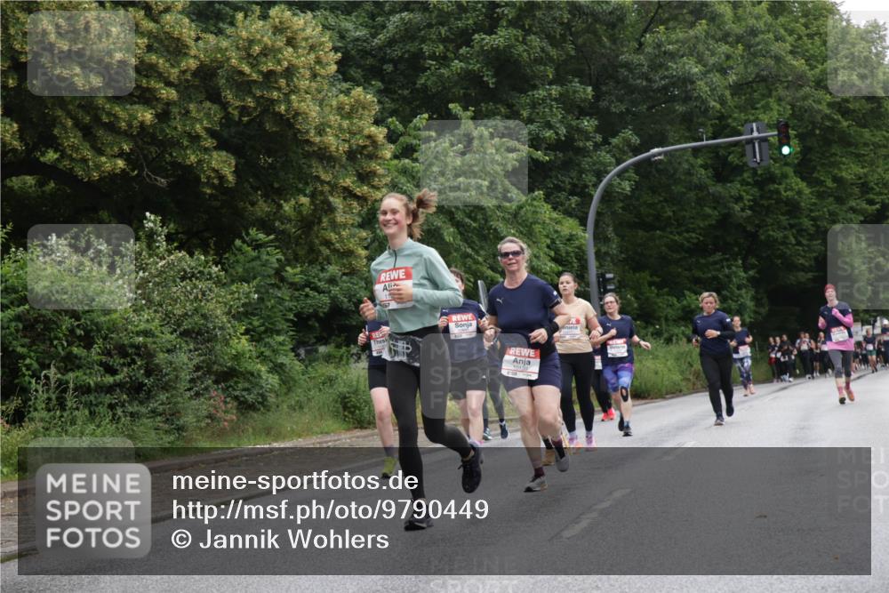 14.06.2026 - REWE Women's Run Jannik Wohlers http://msf.ph/oto/9790449 14.06.2026 10:04:10 Laufen 57, 10139 meine-sportfotos.de