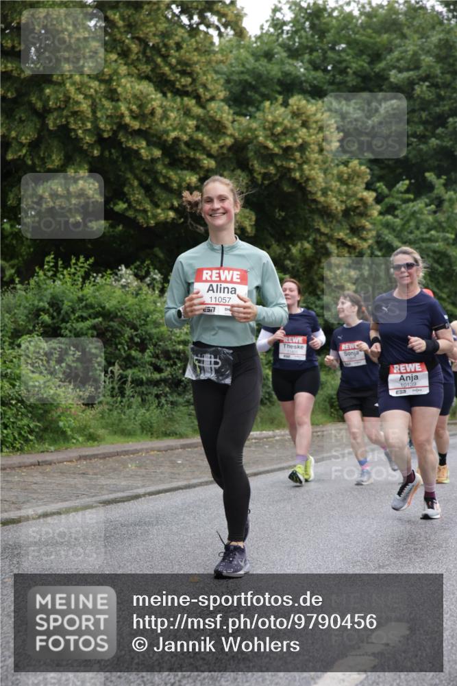 14.06.2026 - REWE Women's Run Jannik Wohlers http://msf.ph/oto/9790456 14.06.2026 10:04:11 Laufen 11057, 57, 10139, 7 meine-sportfotos.de