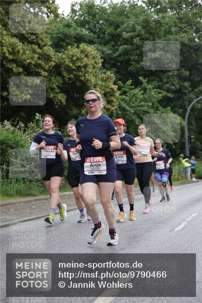 14.06.2026 - REWE Women's Run Jannik Wohlers http://msf.ph/oto/9790466 14.06.2026 10:04:11 Laufen 11405, 10880, 10139, 7, 10257, 7, 10417 meine-sportfotos.de