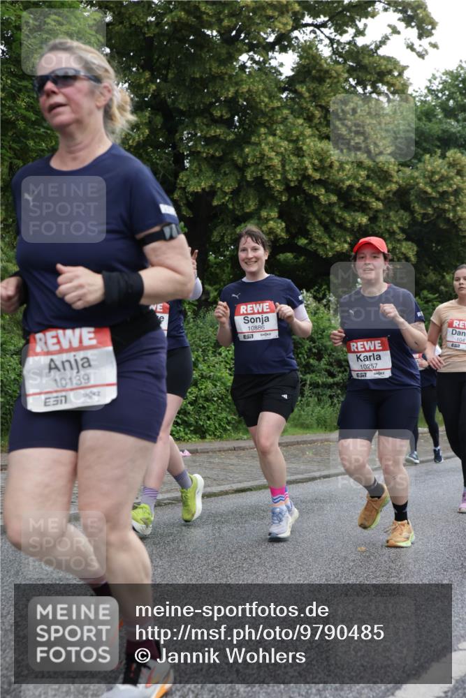 14.06.2026 - REWE Women's Run Jannik Wohlers http://msf.ph/oto/9790485 14.06.2026 10:04:13 Laufen 10139, 10886, 57, 10257, 7, 104, 57 meine-sportfotos.de