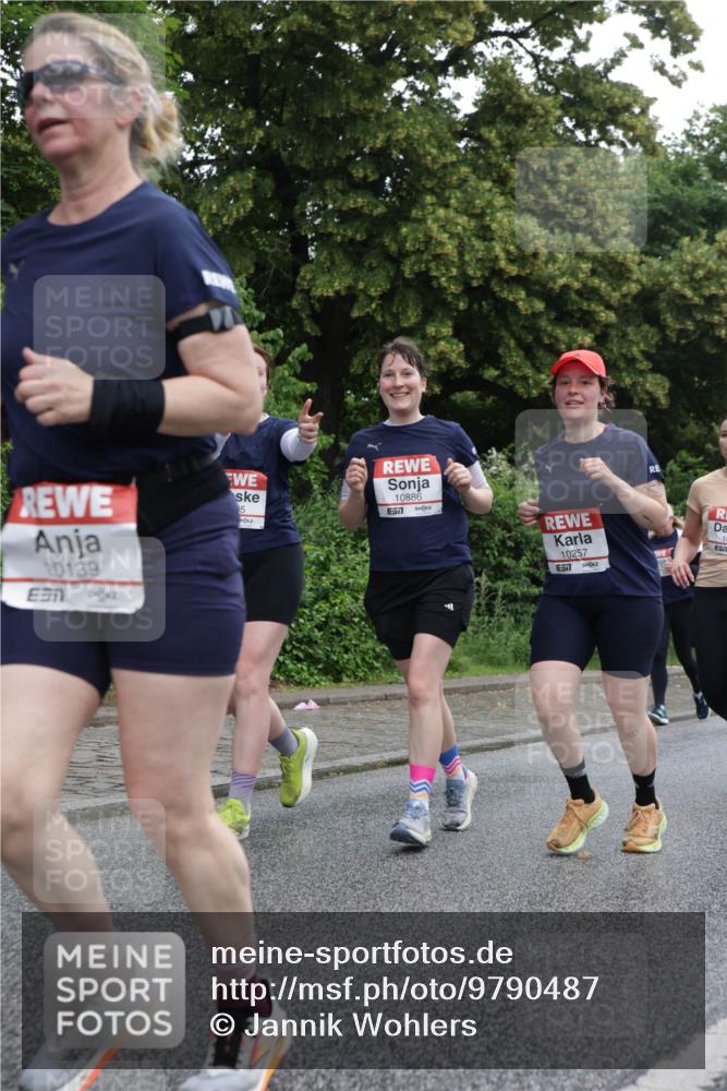 14.06.2026 - REWE Women's Run Jannik Wohlers http://msf.ph/oto/9790487 14.06.2026 10:04:13 Laufen 10139, 5, 10886, 7, 10257, 7 meine-sportfotos.de