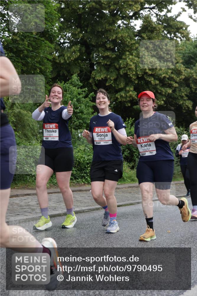 14.06.2026 - REWE Women's Run Jannik Wohlers http://msf.ph/oto/9790495 14.06.2026 10:04:13 Laufen 11405, 57, 10886, 7, 10257, 577, 104, 57 meine-sportfotos.de