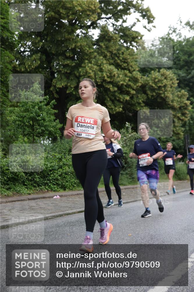 14.06.2026 - REWE Women's Run Jannik Wohlers http://msf.ph/oto/9790509 14.06.2026 10:04:14 Laufen 10417, 57 meine-sportfotos.de