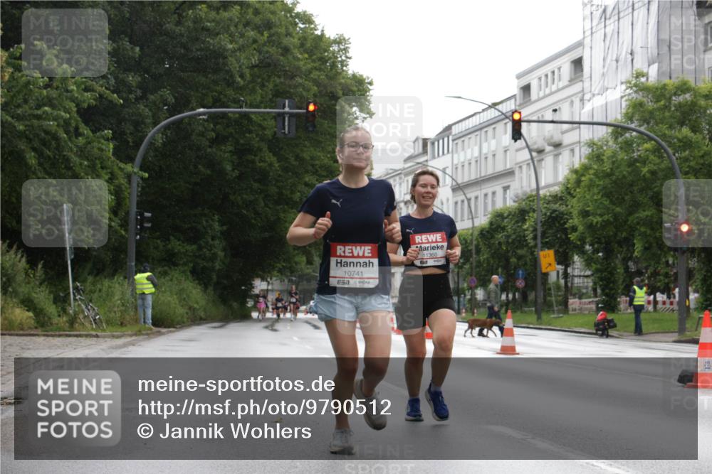 14.06.2026 - REWE Women's Run Jannik Wohlers http://msf.ph/oto/9790512 14.06.2026 09:45:44 Laufen 10741, 7, 11360, 1 meine-sportfotos.de