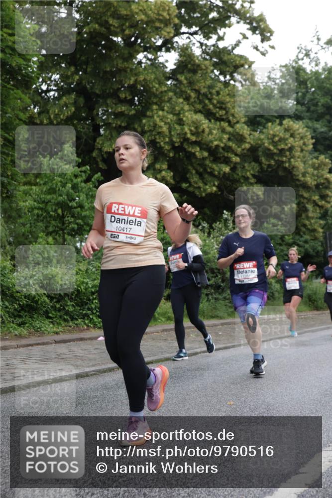 14.06.2026 - REWE Women's Run Jannik Wohlers http://msf.ph/oto/9790516 14.06.2026 10:04:14 Laufen 10417, 57, 11202 meine-sportfotos.de