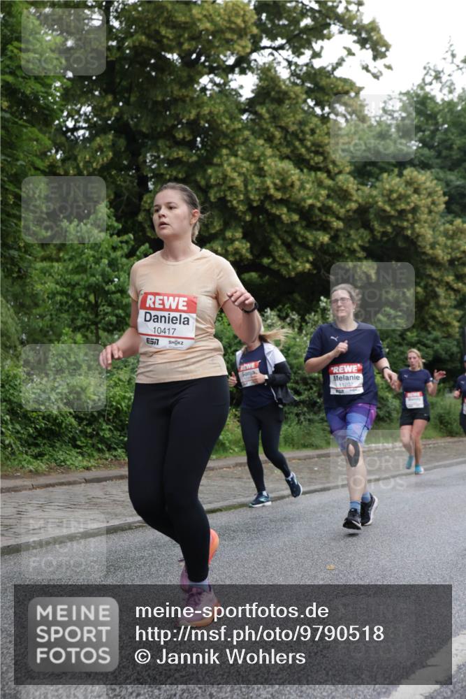14.06.2026 - REWE Women's Run Jannik Wohlers http://msf.ph/oto/9790518 14.06.2026 10:04:14 Laufen 10417, 11202 meine-sportfotos.de