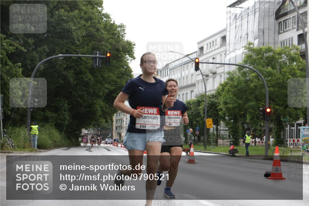 14.06.2026 - REWE Women's Run Jannik Wohlers http://msf.ph/oto/9790521 14.06.2026 09:45:44 Laufen 10741, 7, 11360, 01, 6577 meine-sportfotos.de