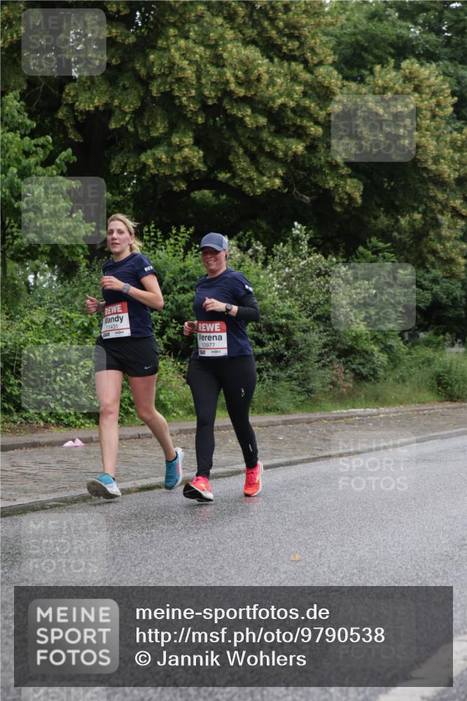 14.06.2026 - REWE Women's Run Jannik Wohlers http://msf.ph/oto/9790538 14.06.2026 10:04:17 Laufen 11431, 10977, 577 meine-sportfotos.de