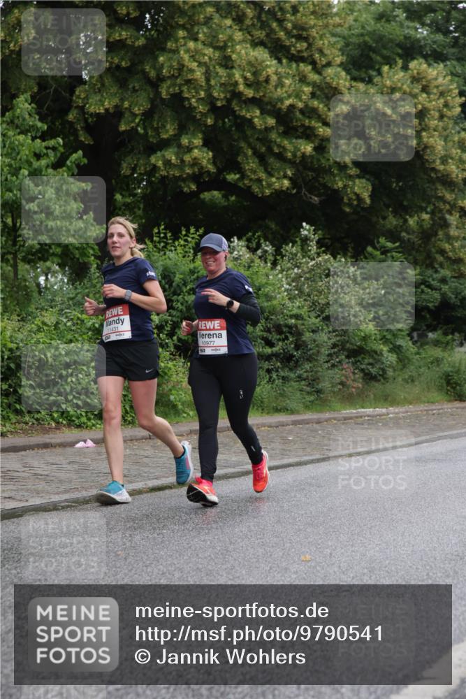 14.06.2026 - REWE Women's Run Jannik Wohlers http://msf.ph/oto/9790541 14.06.2026 10:04:17 Laufen 11431, 10977, 57 meine-sportfotos.de