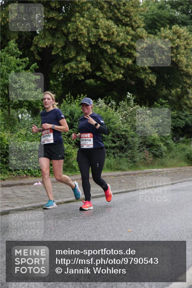 14.06.2026 - REWE Women's Run Jannik Wohlers http://msf.ph/oto/9790543 14.06.2026 10:04:17 Laufen 11431, 7, 10977, 5577 meine-sportfotos.de
