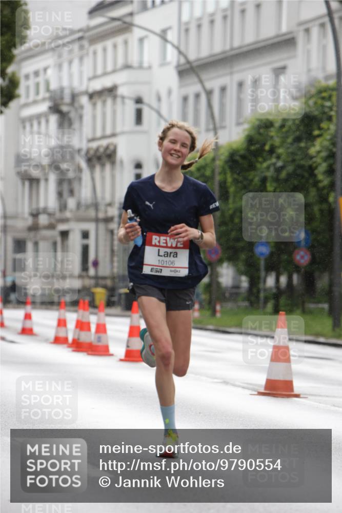 14.06.2026 - REWE Women's Run Jannik Wohlers http://msf.ph/oto/9790554 14.06.2026 09:45:57 Laufen 10106, 7 meine-sportfotos.de