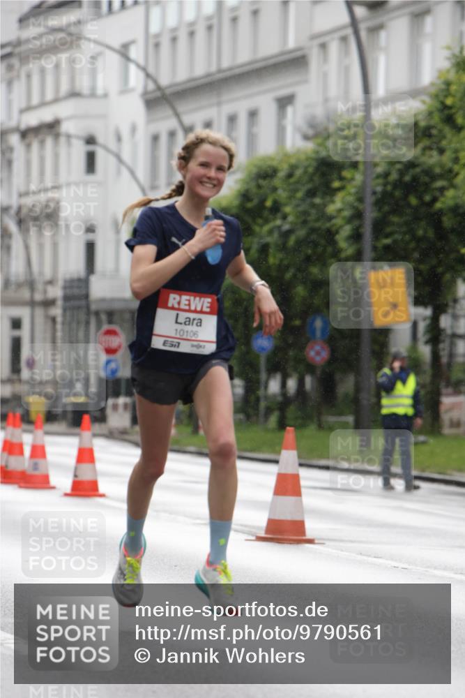 14.06.2026 - REWE Women's Run Jannik Wohlers http://msf.ph/oto/9790561 14.06.2026 09:45:58 Laufen 10106, 7 meine-sportfotos.de