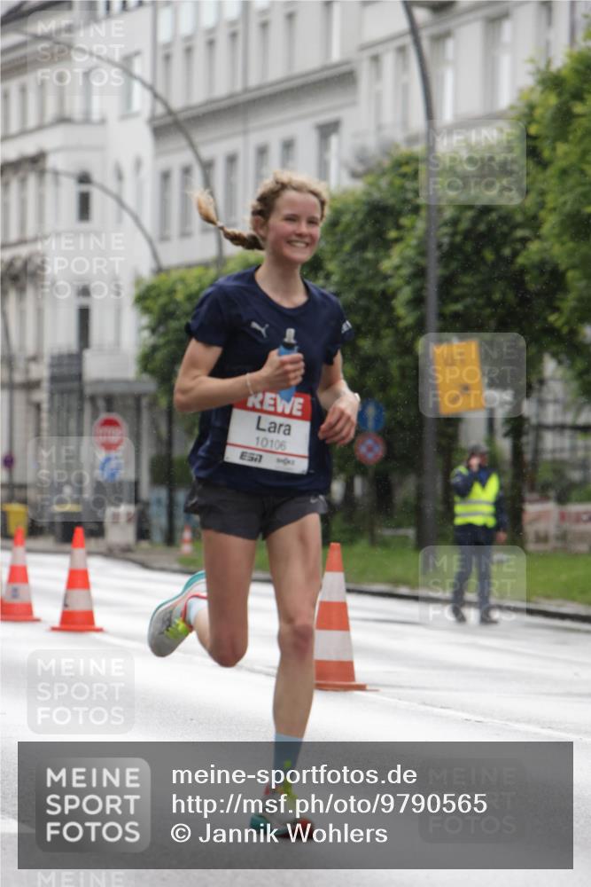 14.06.2026 - REWE Women's Run Jannik Wohlers http://msf.ph/oto/9790565 14.06.2026 09:45:58 Laufen 10106 meine-sportfotos.de