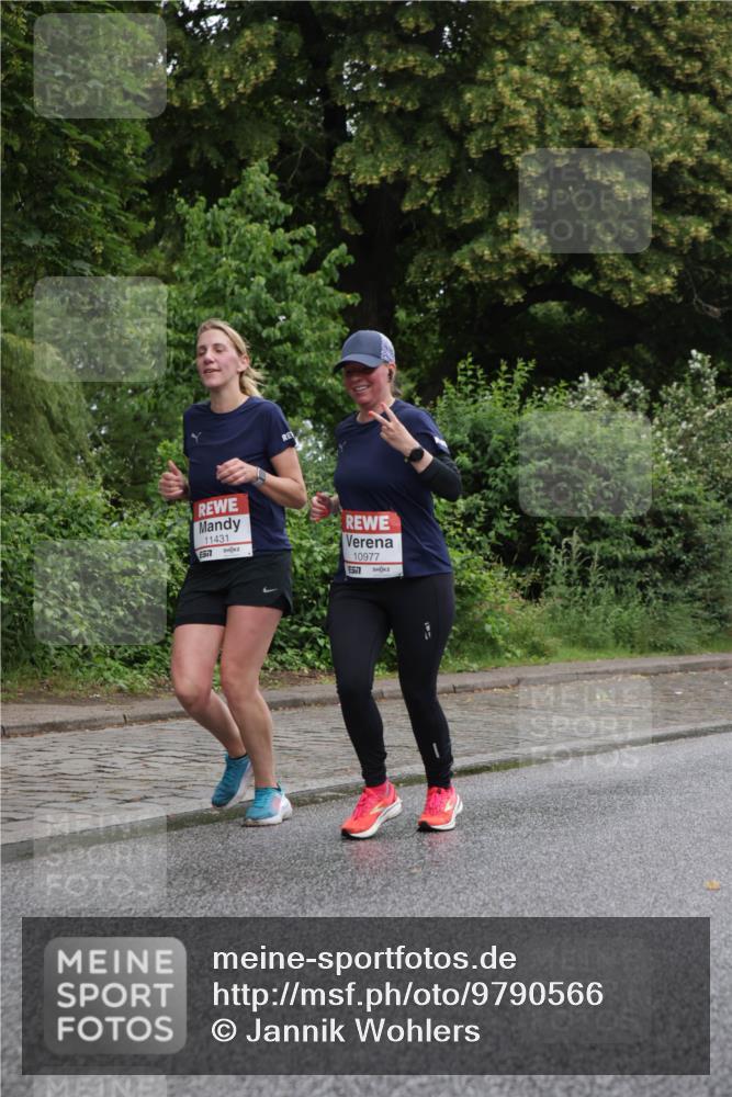14.06.2026 - REWE Women's Run Jannik Wohlers http://msf.ph/oto/9790566 14.06.2026 10:04:17 Laufen 11431, 6577, 10977, 577 meine-sportfotos.de