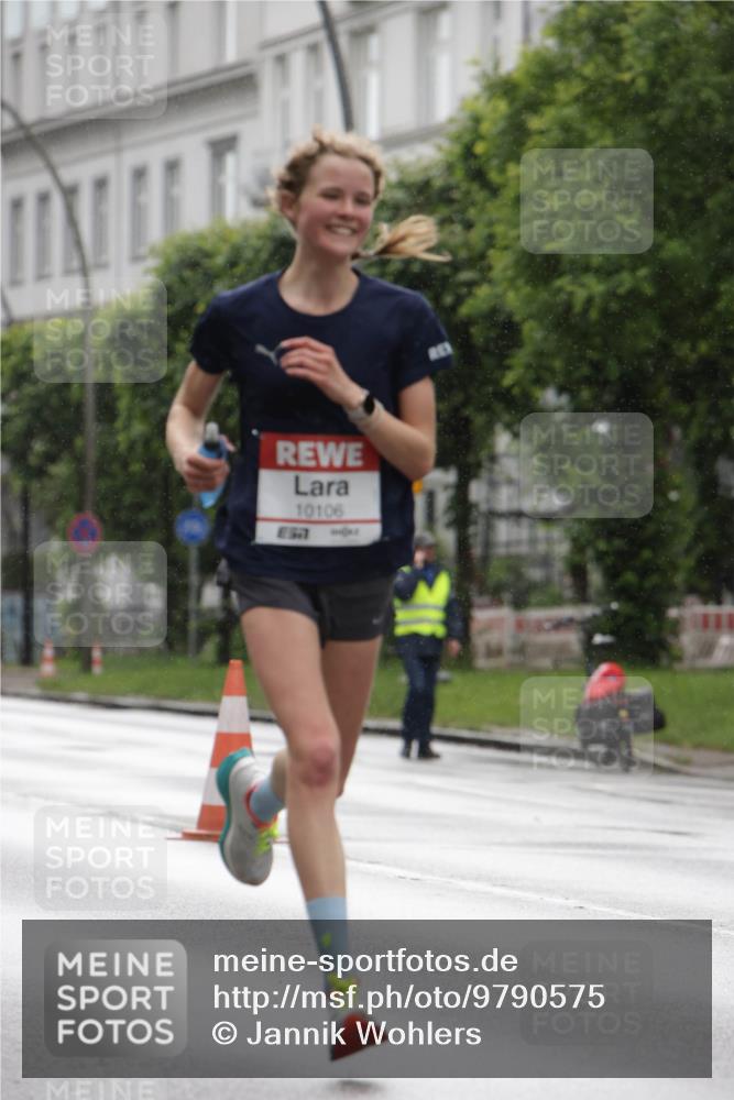 14.06.2026 - REWE Women's Run Jannik Wohlers http://msf.ph/oto/9790575 14.06.2026 09:45:58 Laufen 10106, 8511 meine-sportfotos.de