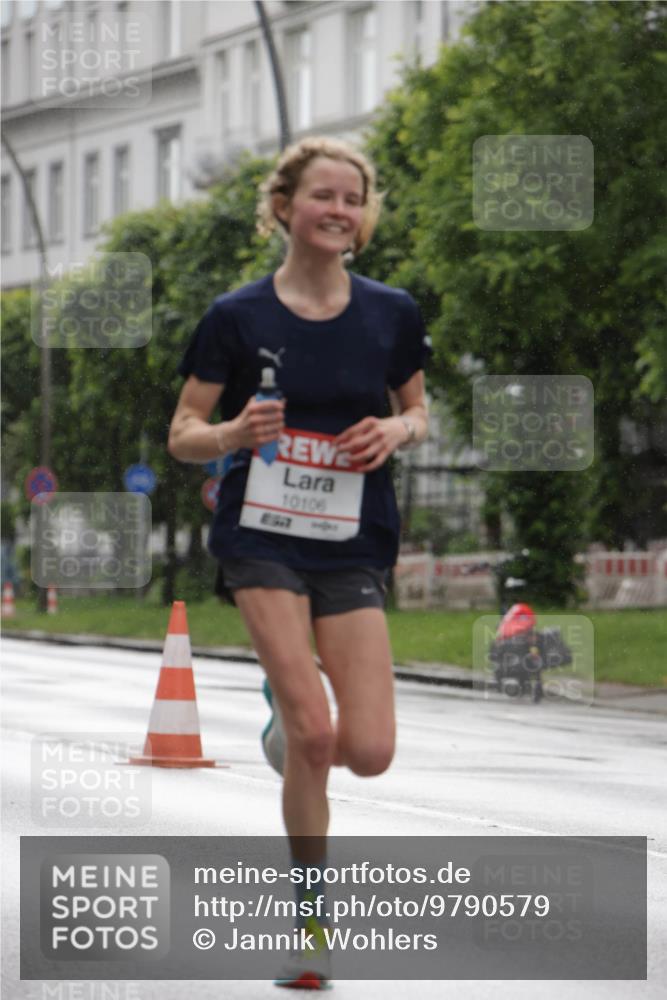 14.06.2026 - REWE Women's Run Jannik Wohlers http://msf.ph/oto/9790579 14.06.2026 09:45:58 Laufen 10106 meine-sportfotos.de