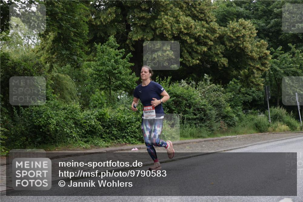 14.06.2026 - REWE Women's Run Jannik Wohlers http://msf.ph/oto/9790583 14.06.2026 10:04:21 Laufen 10928 meine-sportfotos.de