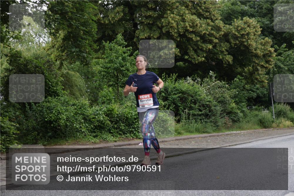 14.06.2026 - REWE Women's Run Jannik Wohlers http://msf.ph/oto/9790591 14.06.2026 10:04:21 Laufen 10928 meine-sportfotos.de