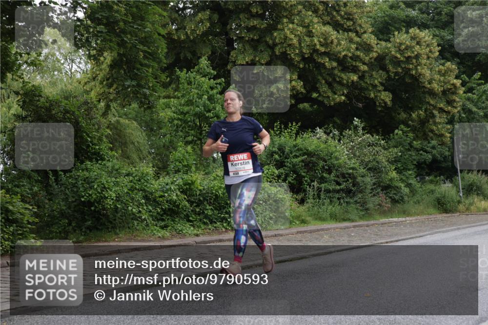 14.06.2026 - REWE Women's Run Jannik Wohlers http://msf.ph/oto/9790593 14.06.2026 10:04:21 Laufen 10928, 7 meine-sportfotos.de
