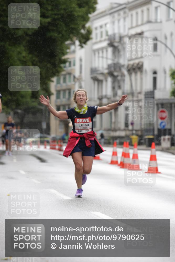 14.06.2026 - REWE Women's Run Jannik Wohlers http://msf.ph/oto/9790625 14.06.2026 09:46:03 Laufen 11287, 7 meine-sportfotos.de