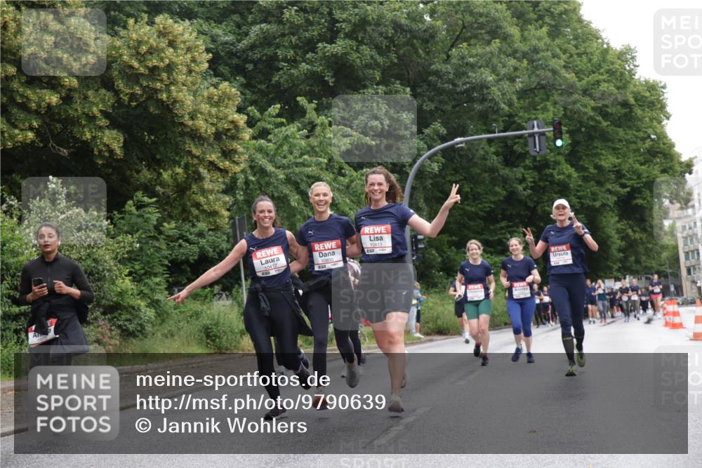 14.06.2026 - REWE Women's Run Jannik Wohlers http://msf.ph/oto/9790639 14.06.2026 10:04:28 Laufen 10412, 10890, 10413 meine-sportfotos.de
