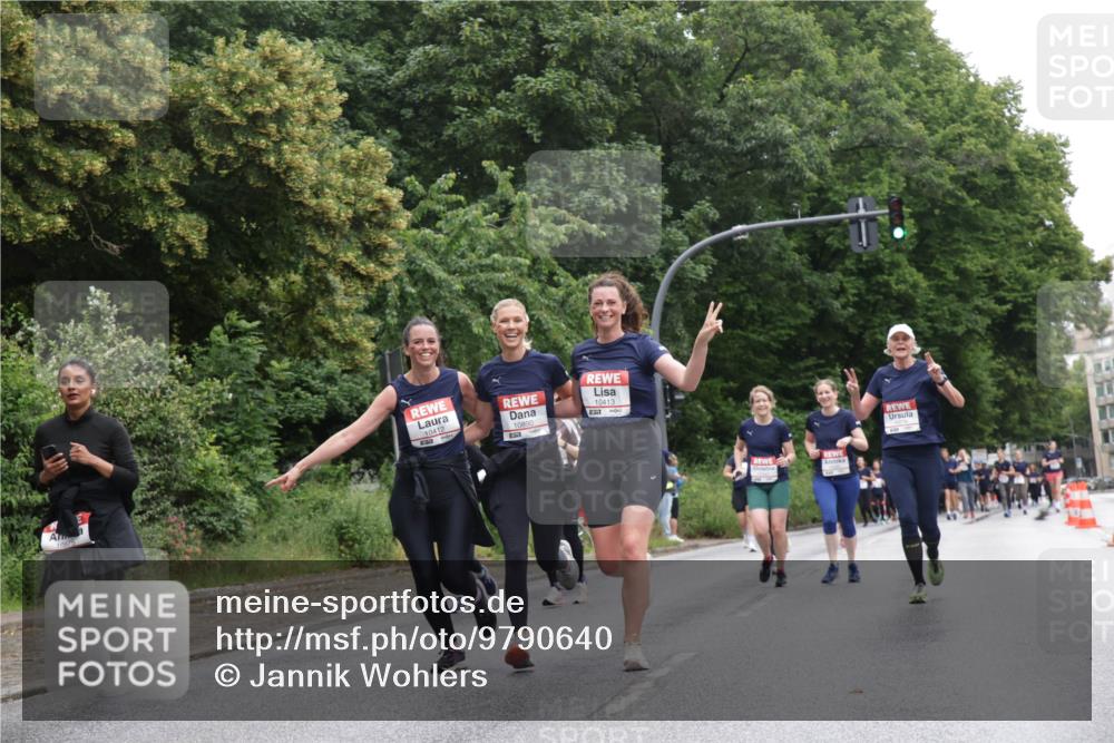 14.06.2026 - REWE Women's Run Jannik Wohlers http://msf.ph/oto/9790640 14.06.2026 10:04:29 Laufen 10412, 10890, 10413 meine-sportfotos.de
