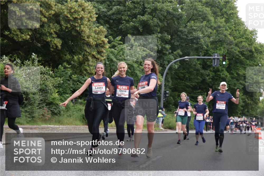 14.06.2026 - REWE Women's Run Jannik Wohlers http://msf.ph/oto/9790652 14.06.2026 10:04:29 Laufen 10412, 10890, 57 meine-sportfotos.de