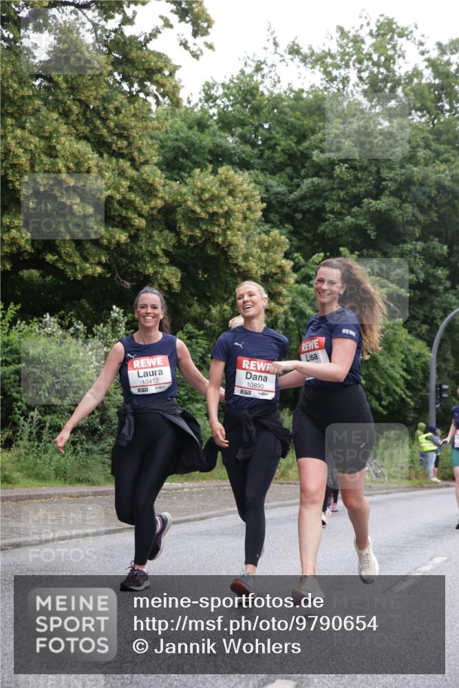 14.06.2026 - REWE Women's Run Jannik Wohlers http://msf.ph/oto/9790654 14.06.2026 10:04:30 Laufen 10412, 10890, 7 meine-sportfotos.de