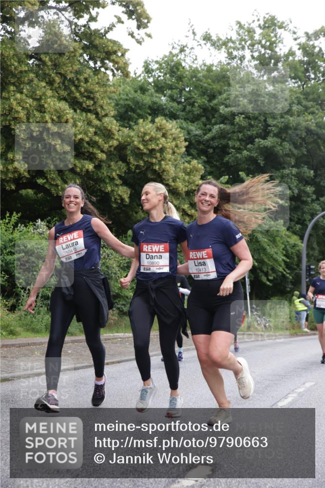 14.06.2026 - REWE Women's Run Jannik Wohlers http://msf.ph/oto/9790663 14.06.2026 10:04:30 Laufen 10412, 10890, 10413, 57 meine-sportfotos.de
