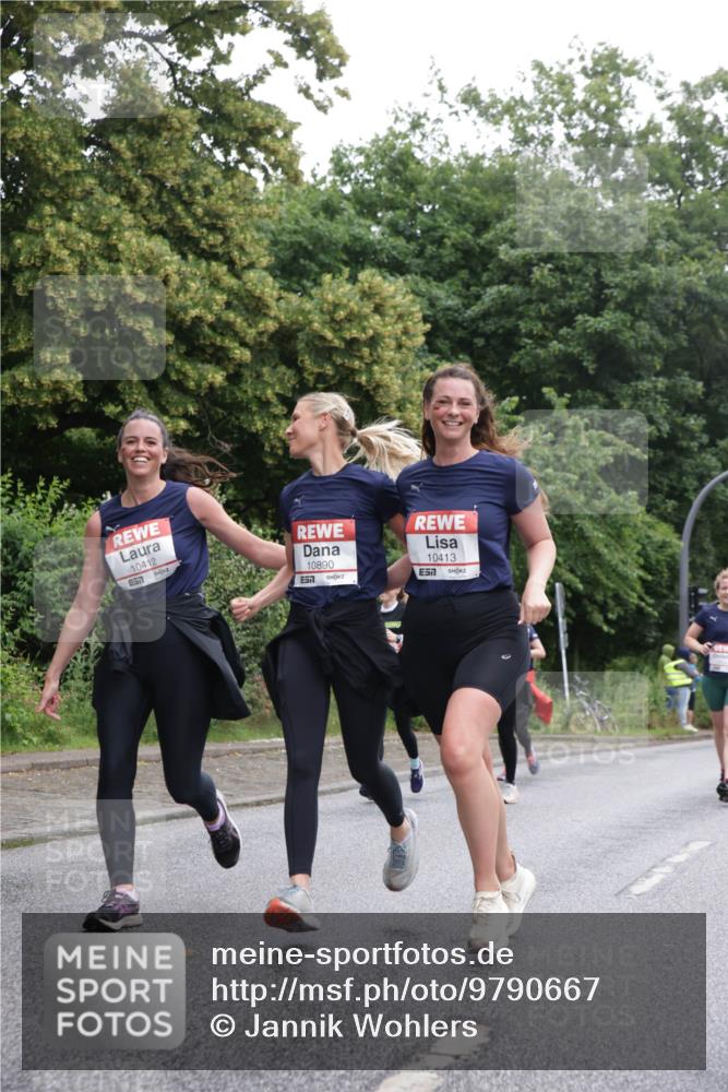 14.06.2026 - REWE Women's Run Jannik Wohlers http://msf.ph/oto/9790667 14.06.2026 10:04:30 Laufen 10412, 10890, 10413, 57 meine-sportfotos.de