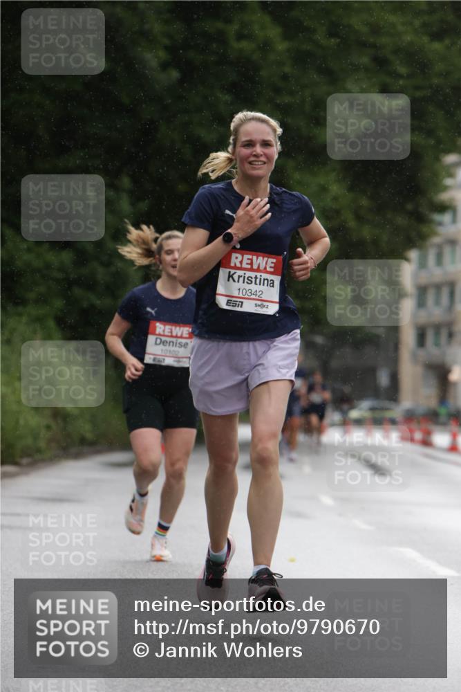 14.06.2026 - REWE Women's Run Jannik Wohlers http://msf.ph/oto/9790670 14.06.2026 09:46:05 Laufen 10342, 10102 meine-sportfotos.de