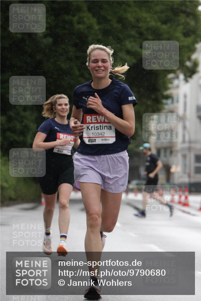 14.06.2026 - REWE Women's Run Jannik Wohlers http://msf.ph/oto/9790680 14.06.2026 09:46:05 Laufen 10102, 51, 10342, 57 meine-sportfotos.de
