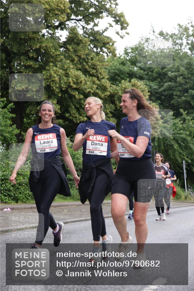 14.06.2026 - REWE Women's Run Jannik Wohlers http://msf.ph/oto/9790682 14.06.2026 10:04:30 Laufen 10412, 10890, 104, 57, 0 meine-sportfotos.de