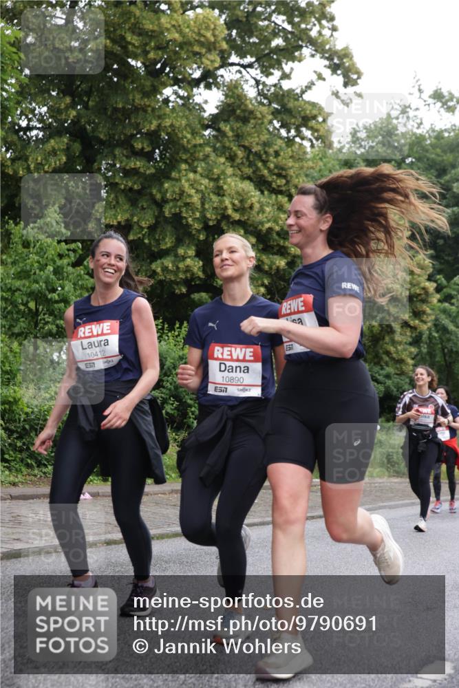 14.06.2026 - REWE Women's Run Jannik Wohlers http://msf.ph/oto/9790691 14.06.2026 10:04:30 Laufen 10412, 57, 10890, 7 meine-sportfotos.de