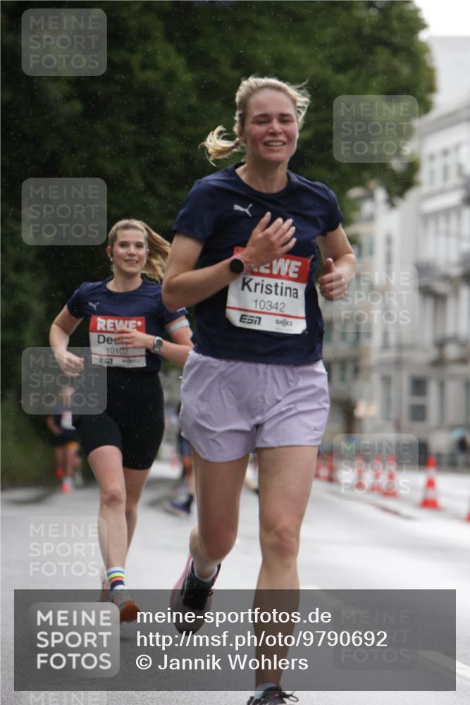 14.06.2026 - REWE Women's Run Jannik Wohlers http://msf.ph/oto/9790692 14.06.2026 09:46:06 Laufen 10102, 10342, 7 meine-sportfotos.de