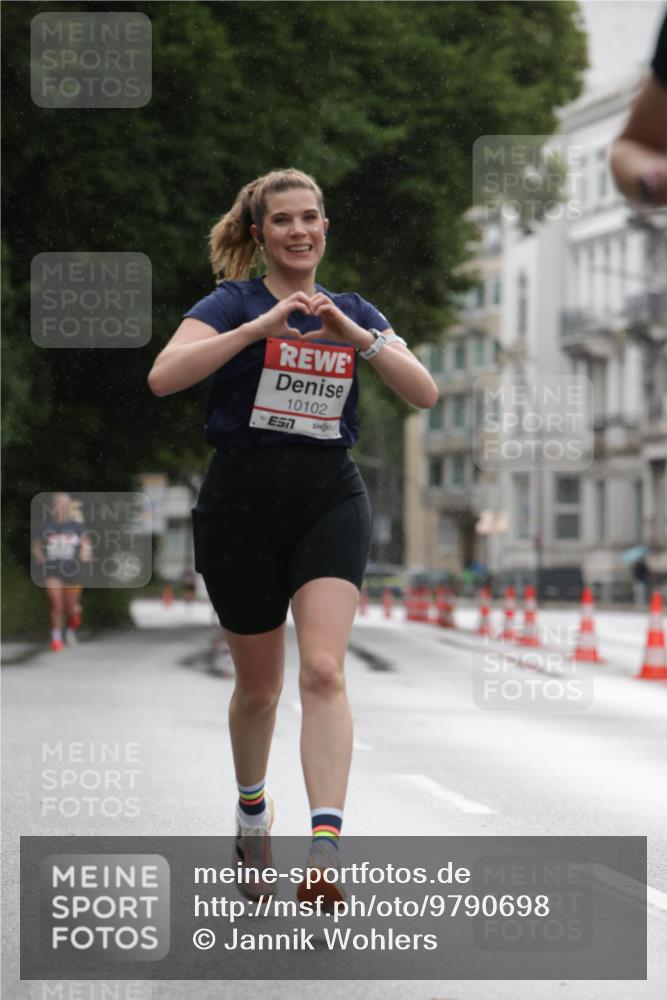 14.06.2026 - REWE Women's Run Jannik Wohlers http://msf.ph/oto/9790698 14.06.2026 09:46:07 Laufen 10102 meine-sportfotos.de