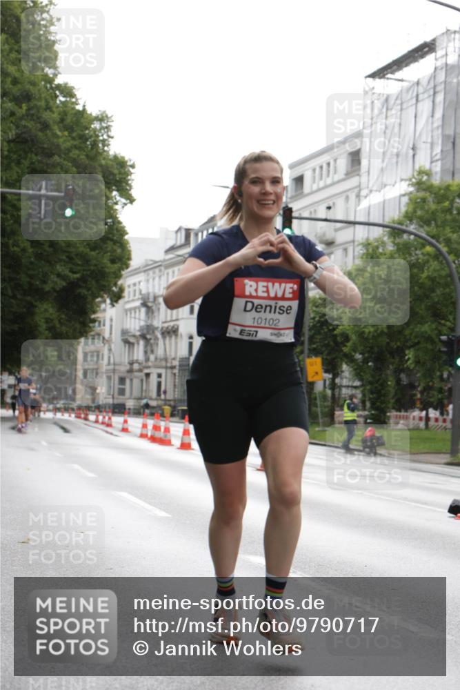 14.06.2026 - REWE Women's Run Jannik Wohlers http://msf.ph/oto/9790717 14.06.2026 09:46:09 Laufen 10102 meine-sportfotos.de