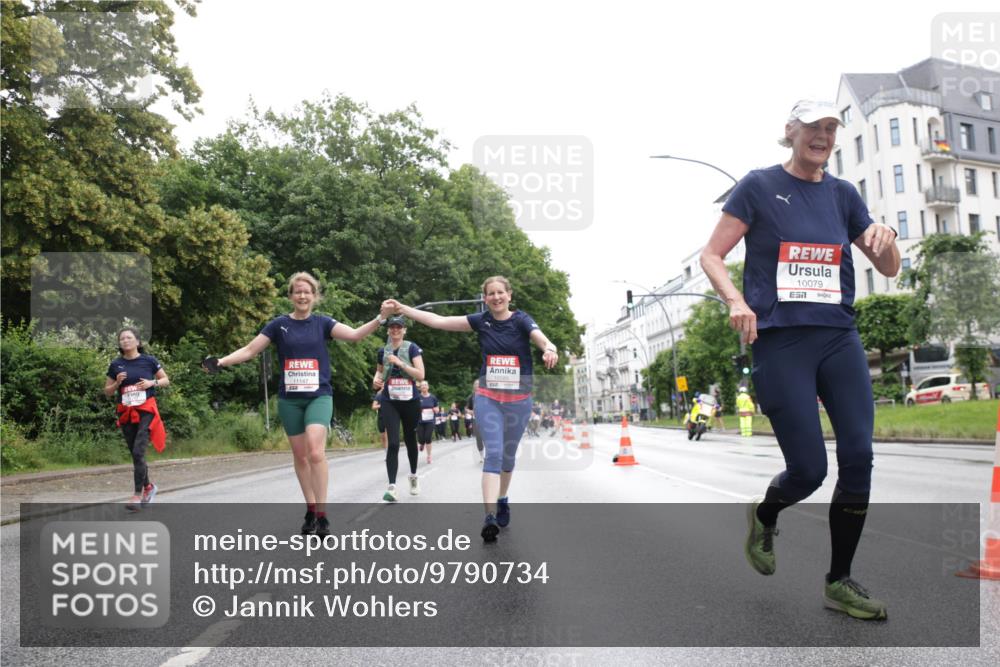 14.06.2026 - REWE Women's Run Jannik Wohlers http://msf.ph/oto/9790734 14.06.2026 10:04:33 Laufen 11147, 10079 meine-sportfotos.de