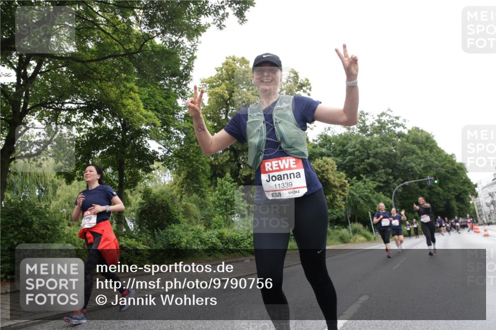 14.06.2026 - REWE Women's Run Jannik Wohlers http://msf.ph/oto/9790756 14.06.2026 10:04:36 Laufen 1277, 11339 meine-sportfotos.de