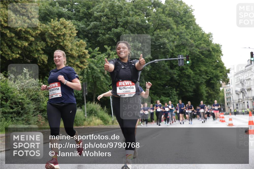 14.06.2026 - REWE Women's Run Jannik Wohlers http://msf.ph/oto/9790768 14.06.2026 10:04:37 Laufen 11453, 10889, 7 meine-sportfotos.de