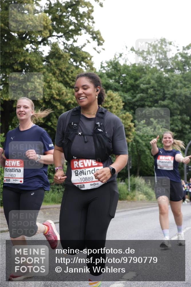 14.06.2026 - REWE Women's Run Jannik Wohlers http://msf.ph/oto/9790779 14.06.2026 10:04:38 Laufen 11453, 10889, 557, 10469 meine-sportfotos.de