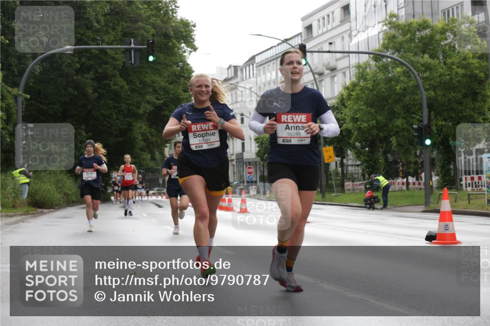 14.06.2026 - REWE Women's Run Jannik Wohlers http://msf.ph/oto/9790787 14.06.2026 09:46:20 Laufen 10691, 7, 10281, 57, 01 meine-sportfotos.de