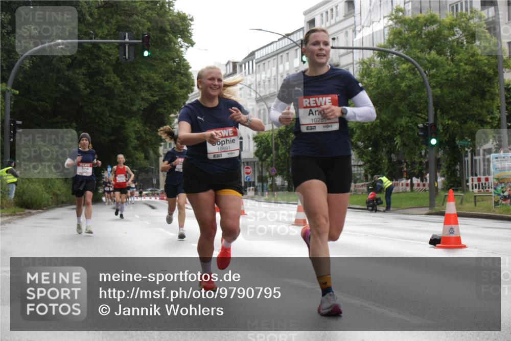 14.06.2026 - REWE Women's Run Jannik Wohlers http://msf.ph/oto/9790795 14.06.2026 09:46:20 Laufen 10691, 57, 10281, 577 meine-sportfotos.de
