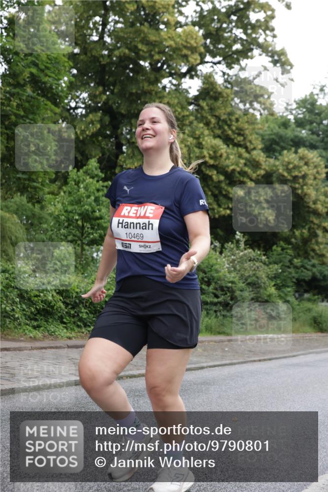 14.06.2026 - REWE Women's Run Jannik Wohlers http://msf.ph/oto/9790801 14.06.2026 10:04:40 Laufen 10469 meine-sportfotos.de