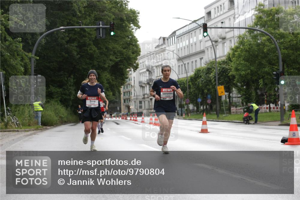 14.06.2026 - REWE Women's Run Jannik Wohlers http://msf.ph/oto/9790804 14.06.2026 09:46:22 Laufen 10894, 01 meine-sportfotos.de