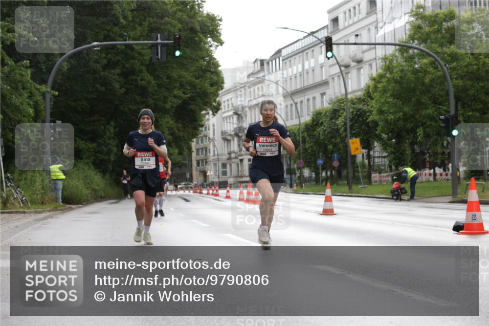 14.06.2026 - REWE Women's Run Jannik Wohlers http://msf.ph/oto/9790806 14.06.2026 09:46:22 Laufen 10396, 10894, 01 meine-sportfotos.de