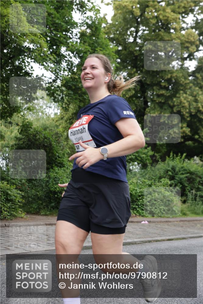 14.06.2026 - REWE Women's Run Jannik Wohlers http://msf.ph/oto/9790812 14.06.2026 10:04:40 Laufen 10469, 517 meine-sportfotos.de