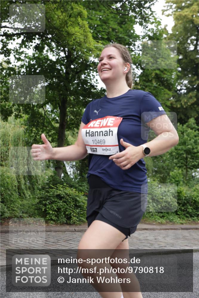14.06.2026 - REWE Women's Run Jannik Wohlers http://msf.ph/oto/9790818 14.06.2026 10:04:40 Laufen 10469, 7 meine-sportfotos.de