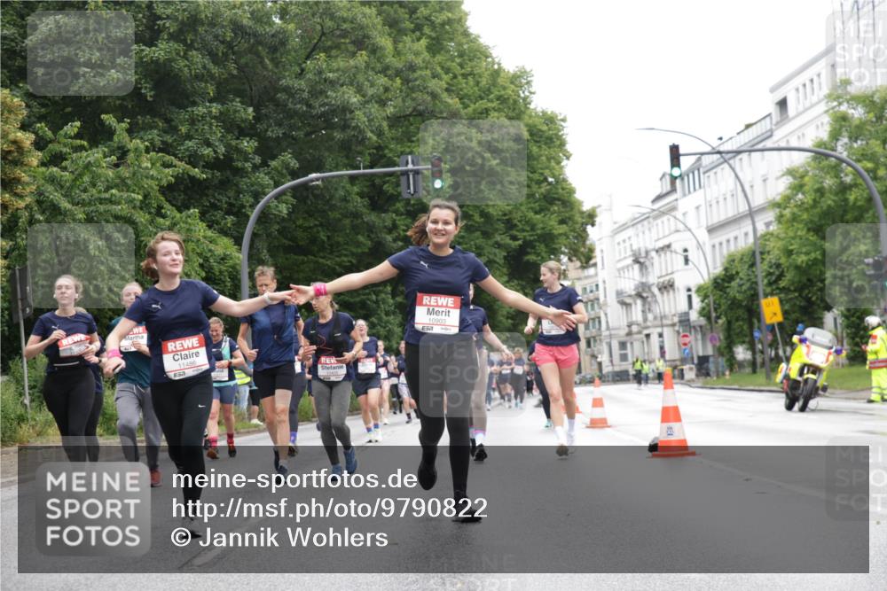 14.06.2026 - REWE Women's Run Jannik Wohlers http://msf.ph/oto/9790822 14.06.2026 10:04:44 Laufen 11486, 57, 10425, 10903 meine-sportfotos.de